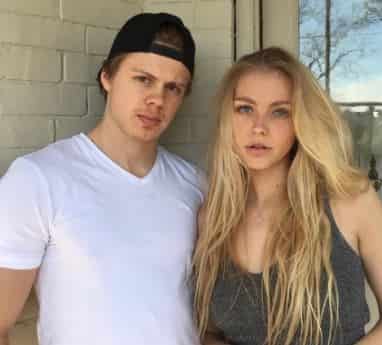 Annika Boron ex boyfriend, Kasperi Kapanen